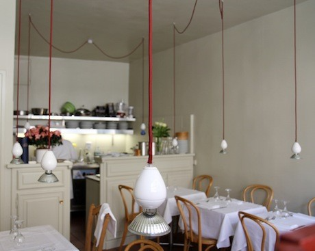 The minimalist room at La Table d'Aki, the new 7th Arrondissement Paris restaurant where chef Akihiro Horikoshi cooks Japanese-influenced French cuisine