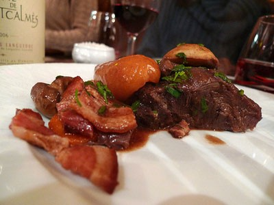 Tender beef cheeks braised in red wine at Les Papilles