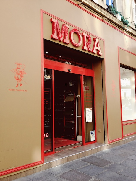 Mora, one of the cookware shops in Paris