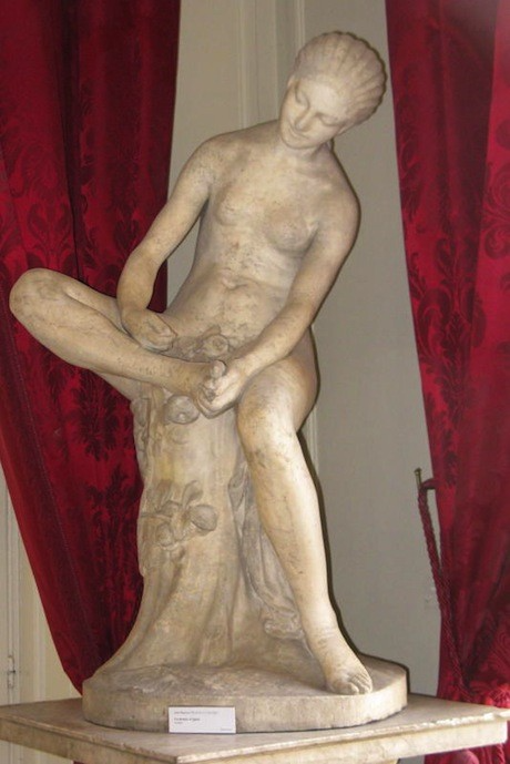 A statue at the Musée Jacquemart-Andrée, in the 8th Arrondissement, in Paris