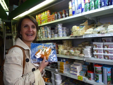 Anne shares cooking secrets and gives private trips of the Aligre market, in the 12th Arrondissement of Paris