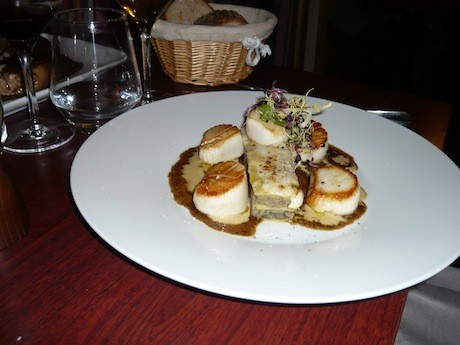 Scallops with foie gras at La Table d'Eugène