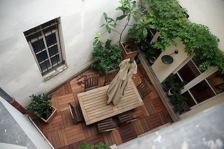 The interior courtyard of another of our rentals for dining al fresco