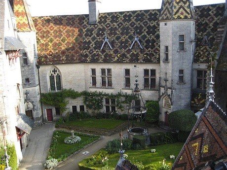 The Villages of Burgundy château in La Rochepot