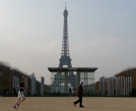 running in Paris can be a great way to sightsee