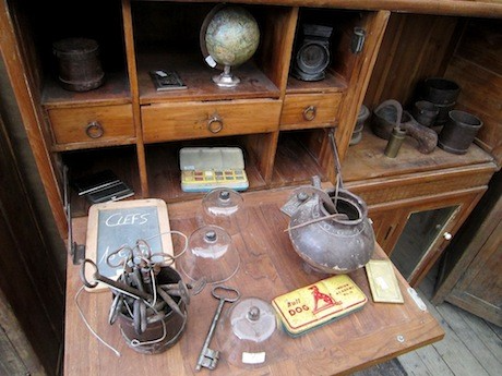A few of the antiques at the brocantes and vide-greniers of Paris